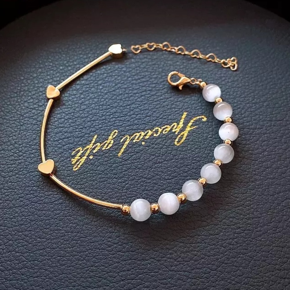 NEW Women’s Gold Bracelet - Picture 1 of 1